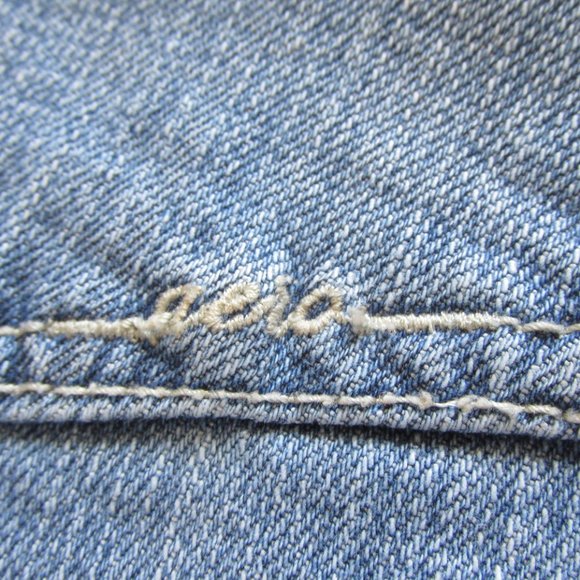 AEROPOSTALE WOMEN'S JUNIOR'S SIZE 1/2 CAPRIS DENIM CROPPED BLUE JEANS DISTRESSED - Picture 11 of 13